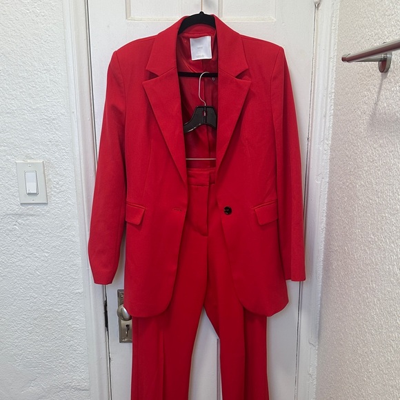 Mango Structured Suit Blazer Size M and Red Straight Suit Pants Size 6 - Picture 1 of 5